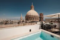 1926 la Galerie Boutique Art Suites - مسبح