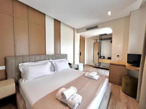 Avenue Hotel