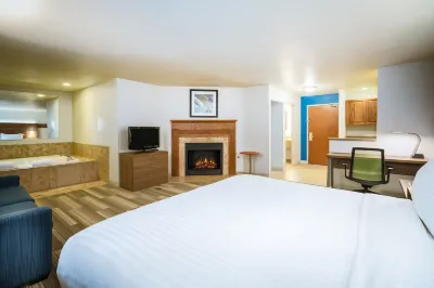 Holiday Inn Express & Suites Rocky Mount/Smith Mtn Lake Hotel di Wirtz