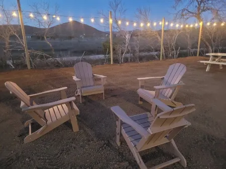 Pitmaster RV Park Отели рядом с достопримечательностью «Парк штата Гарнер»