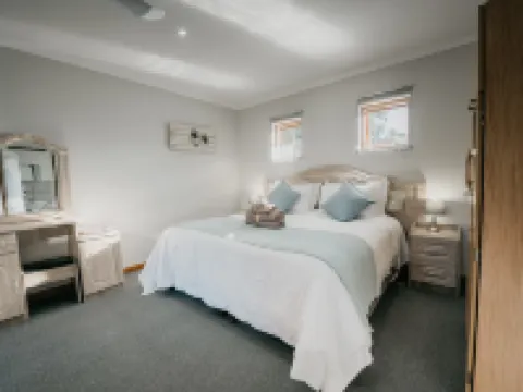 The Village Lodge Hotels in Stormsrivier