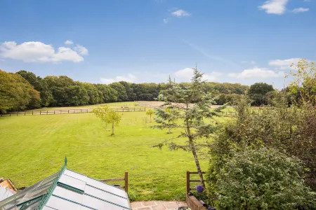 Chambers Place Отели в г. Пангборн