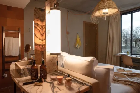 Mob House Отели рядом с достопримечательностью «Alstom»