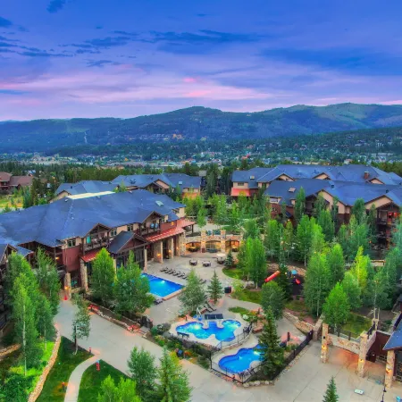 Grand Timber Lodge