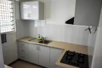 Town House Apartment Hotels Suva - parking