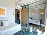 Under the Sun Cycladic Village Hotel dekat Exomvourgo