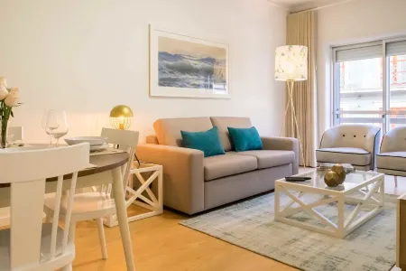 Simon Guest Apartments Отели рядом с достопримечательностью «Церковь Святого Мартина Седофейта»