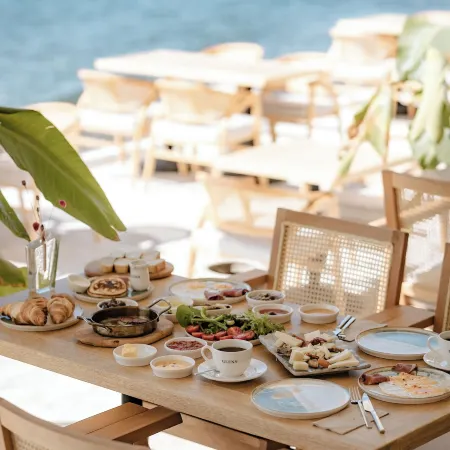 Glenn Hotel & Beach