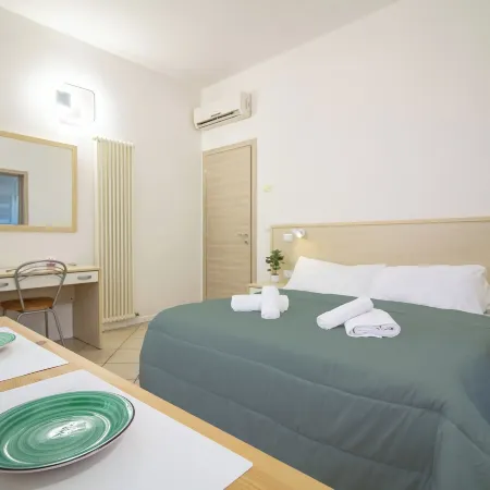 Athena Rooms - Parcheggio Privato