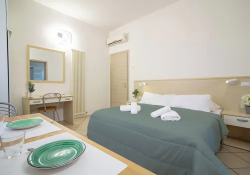 Athena Rooms - Parcheggio Privato - Pensionaatit