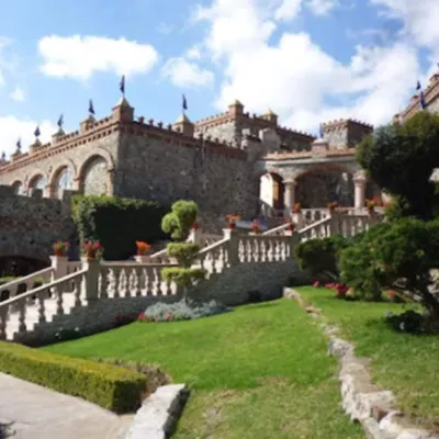 Hotel Castillo de Santa Cecilia Hotels near Parroquia de Mineral de la Luz