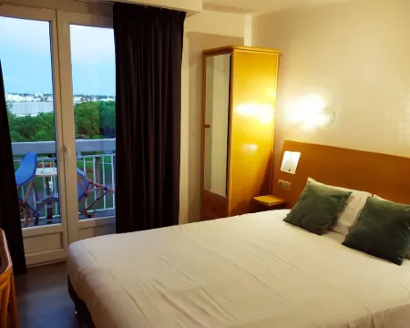 Brit Hotel Hermitage Hotels in Royan