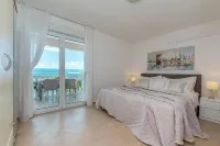 Apartments Adriatic Blue with Pool