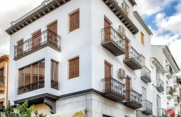 蒙特菲塗爾酒店