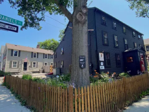 Silsbee's by Daniels House Hotels near Salem Maritime National Historic Site