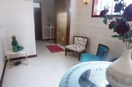 Happy Ours Guesthouse Отели в г. Кюрпип