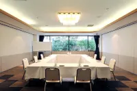 Hotel Hoho "A Hotel Overlooking the Echigo Plain and the Yahiko Mountain range"