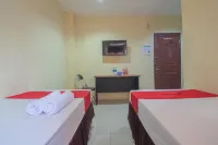 RedDoorz Syariah at Jalan Cilik Riwut Kapuas Các khách sạn ở Selat Hilir