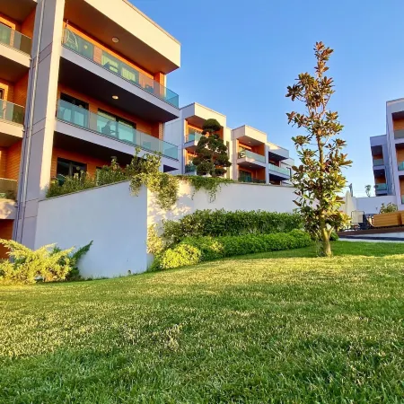Green Hills Suites