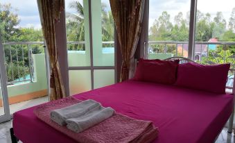 Turfan Hotel and Tigger Park