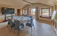 Braye Beach Hotel - sarapan