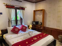 khách Sạn Bông Sen Vàng