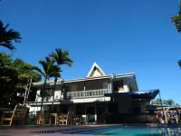 Bluewater Lodge - Beach
