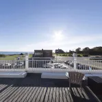 Aqua Blue Hotel - Ocean View