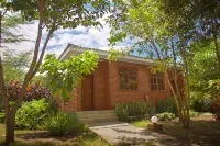 Airport Planet Lodge Hotels in 