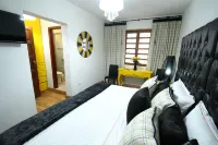 Hotel + Arte