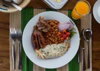 Buvi Lodge Limited - breakfast
