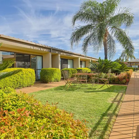 Comfort Inn Deakin Palms