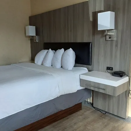 Lavissh Inn and Suites