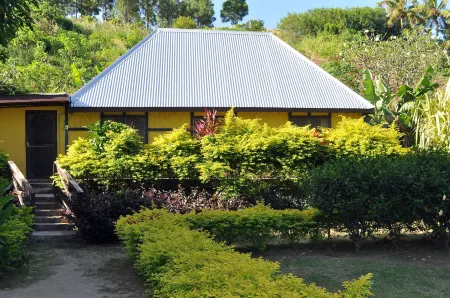 Ratu Kini Backpackers & Dive Resort