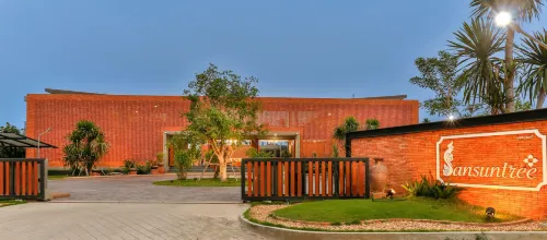 Sansuntree Hotels in Lamphun