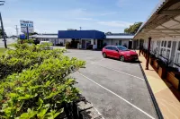 Bali Hi Motel - parking