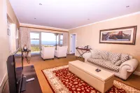 On the Cliff Guest House Hotels in Hermanus