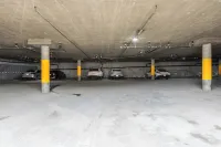 Quality Inn Near Mammoth Mountain Ski Resort - parking