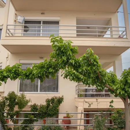 Estell’s Sweet Luxury House
