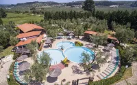 Tenuta Padre Pio - Pools