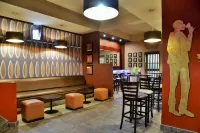 Cresta Oasis Hotel