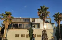 Luxury Suites by Notaly Ariel โรงแรมใน