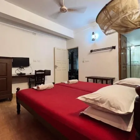 Reds Residency - Homestay