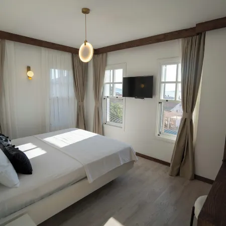 Lina Guest House