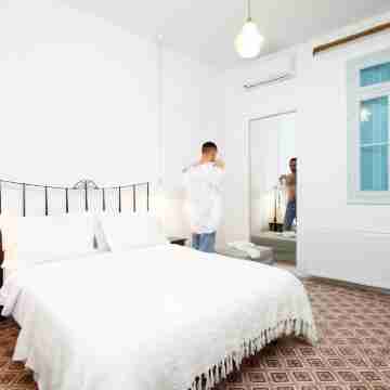 Live in Athens, Thiseio Historic House Rooms