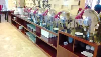 Travellers Hotel Phinisi - breakfast