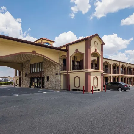 Americas Best Value Inn Buda