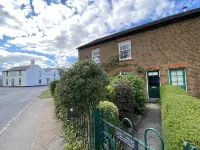 Green Cottages Hotels in Sittingbourne