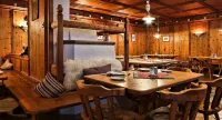Montana Apartments - breakfast
