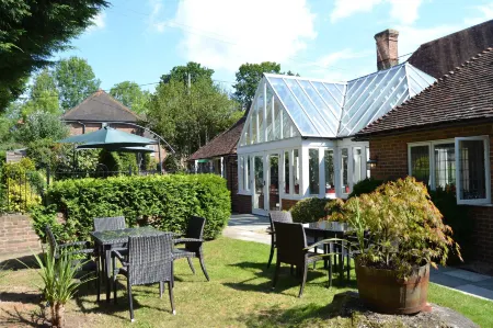 The Brickwall Hotel Отели в г. Седлскомб